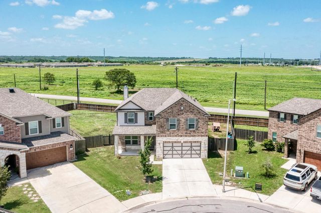 1720 Foxglove CIR, Lockhart, TX 78644