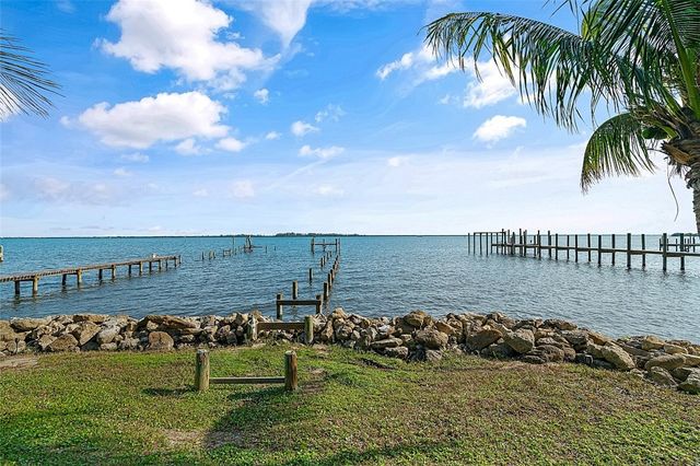 8815 US 1 Highway, Micco, FL 32976