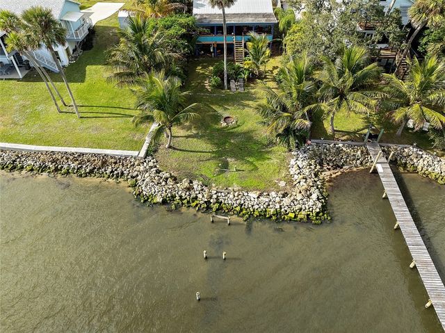 8815 US 1 Highway, Micco, FL 32976