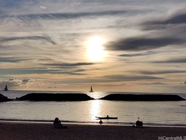 410 Atkinson Drive 935, Honolulu, HI 96814