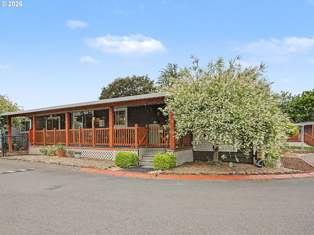 13640 Se HIGHWAY 212 24, Clackamas, OR 97015