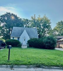 197 N Bonnie Brae Avenue, Elmhurst, IL 60126