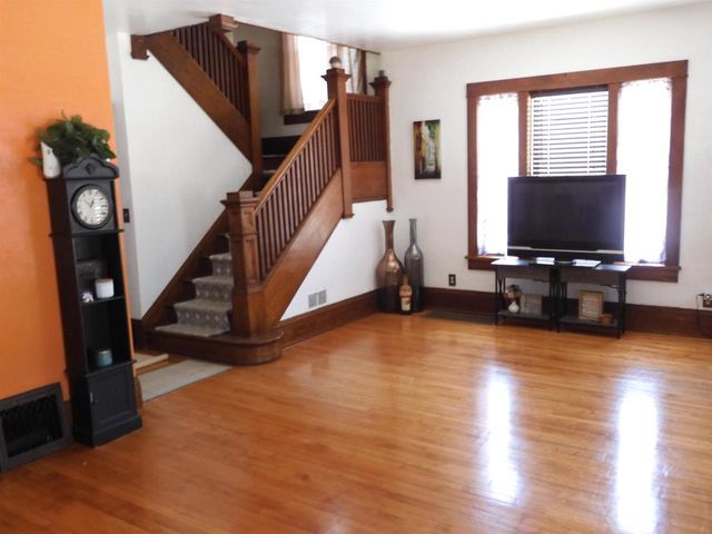 809 E HANCOCK STREET, Appleton, WI 54911