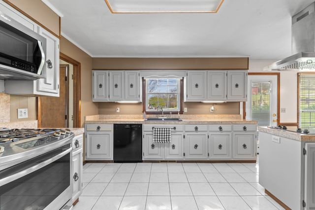 1839 Polly Adams Rd, Belfast, TN 37019