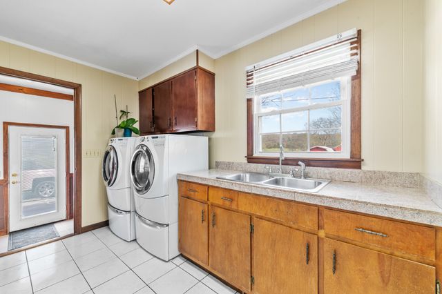 1839 Polly Adams Rd, Belfast, TN 37019