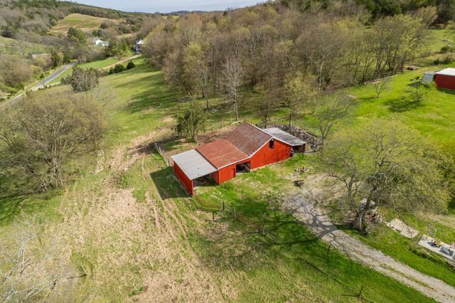 1839 Polly Adams Rd, Belfast, TN 37019
