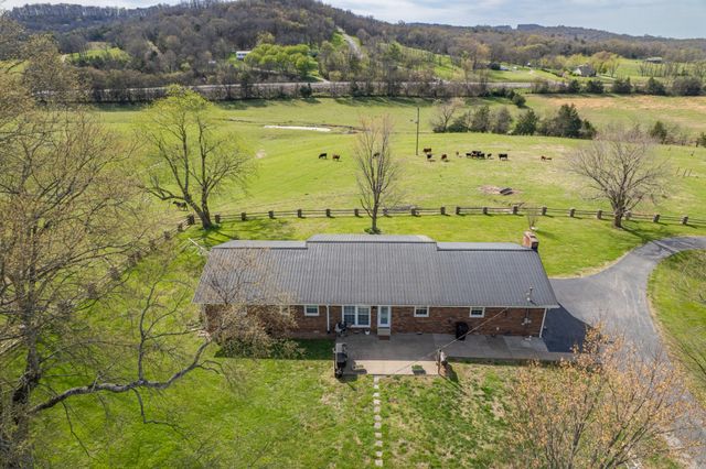 1839 Polly Adams Rd, Belfast, TN 37019