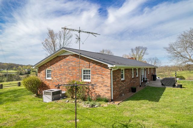 1839 Polly Adams Rd, Belfast, TN 37019