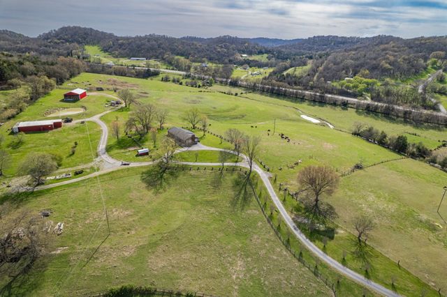 1839 Polly Adams Rd, Belfast, TN 37019