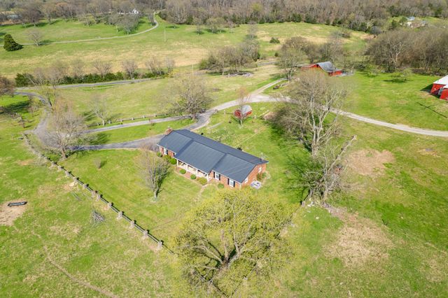 1839 Polly Adams Rd, Belfast, TN 37019