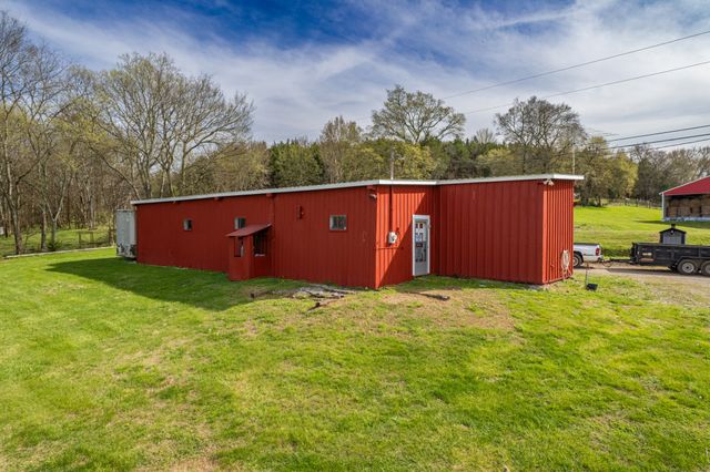 1839 Polly Adams Rd, Belfast, TN 37019