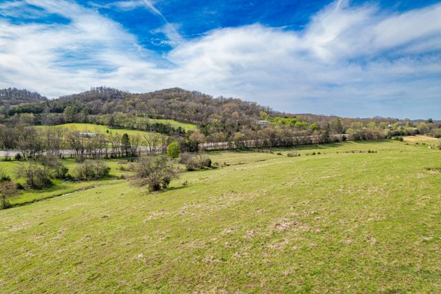 1839 Polly Adams Rd, Belfast, TN 37019