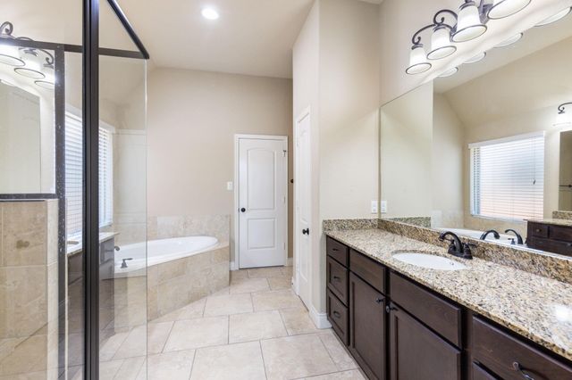 135 N Greatwood Glen Place, Montgomery, TX 77316