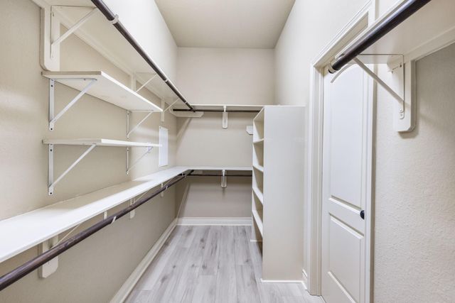 135 N Greatwood Glen Place, Montgomery, TX 77316