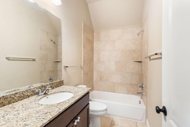 135 N Greatwood Glen Place, Montgomery, TX 77316