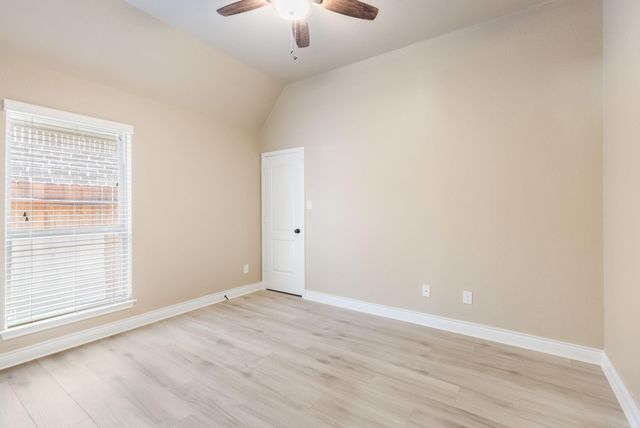 135 N Greatwood Glen Place, Montgomery, TX 77316