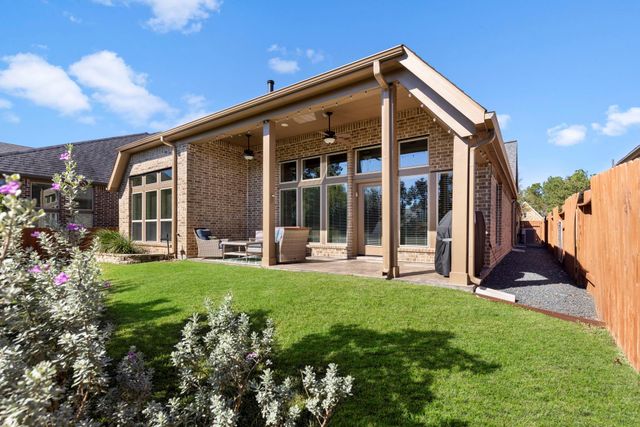 135 N Greatwood Glen Place, Montgomery, TX 77316