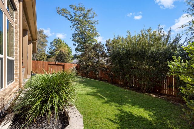 135 N Greatwood Glen Place, Montgomery, TX 77316