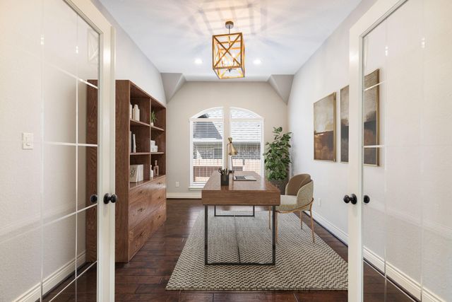 135 N Greatwood Glen Place, Montgomery, TX 77316