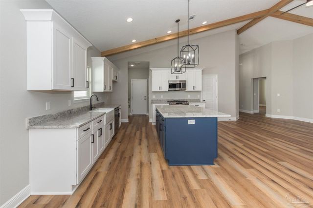 4 Coweta Rd, Cantonment, FL 32533