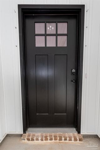 4 Coweta Rd, Cantonment, FL 32533