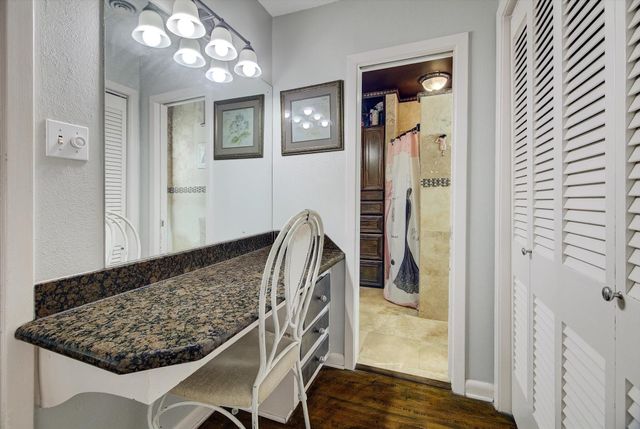 110 Daisy Street, Lake Jackson, TX 77566