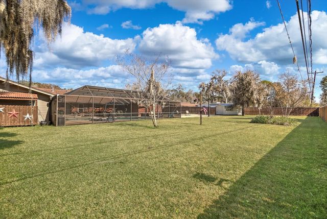 110 Daisy Street, Lake Jackson, TX 77566