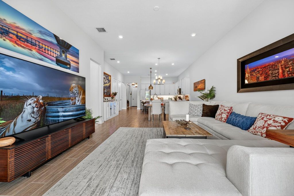 7434 N Blue Spring Dr, Parkland, FL 33067