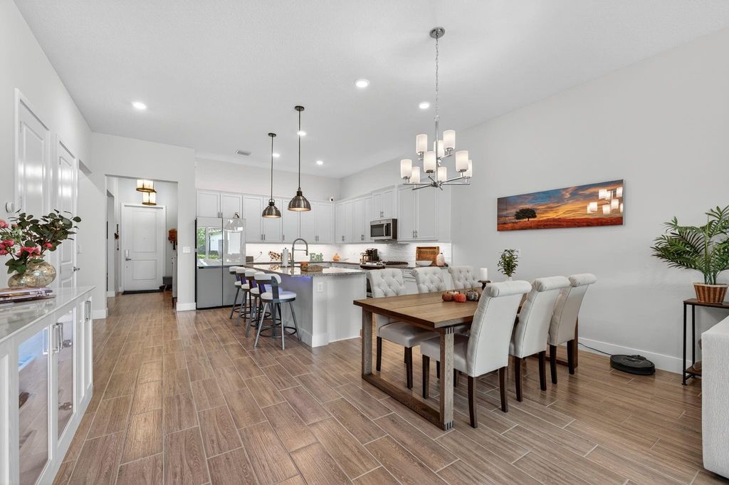 Image 24 of property listing at 7434 N Blue Spring Dr, Parkland, FL 33067