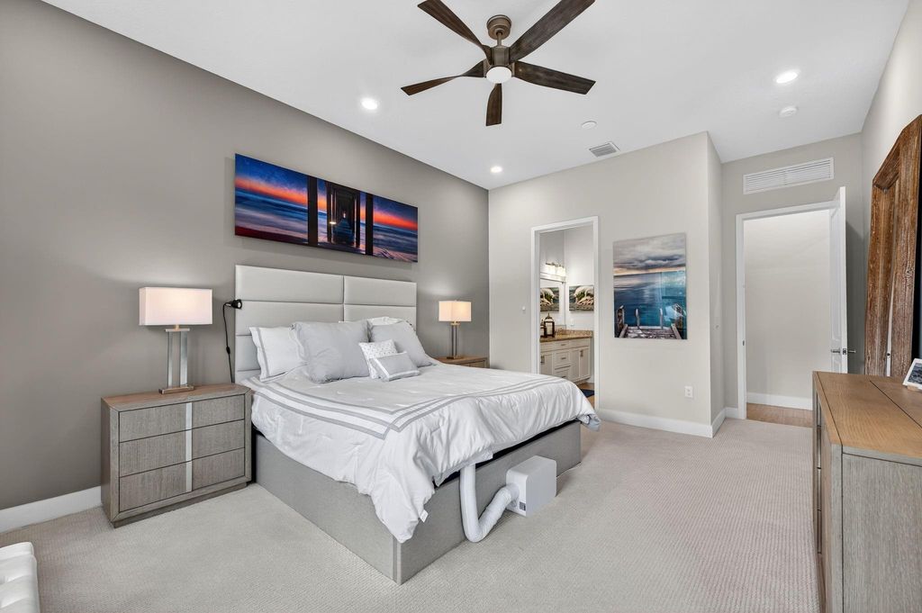 Image 29 of property listing at 7434 N Blue Spring Dr, Parkland, FL 33067