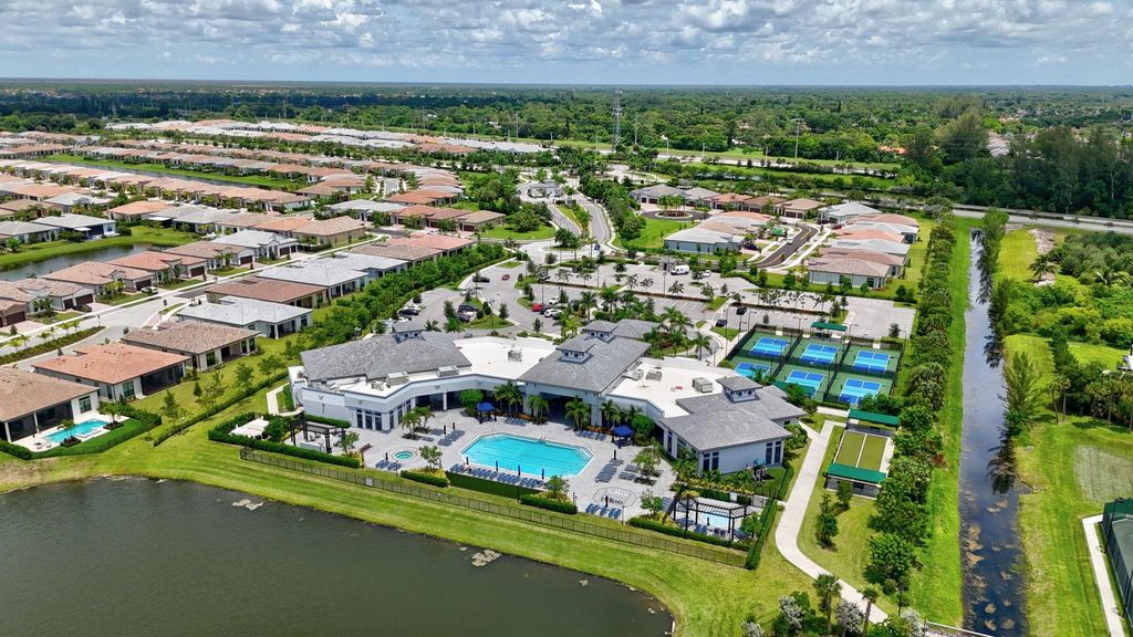 Image 61 of property listing at 7434 N Blue Spring Dr, Parkland, FL 33067