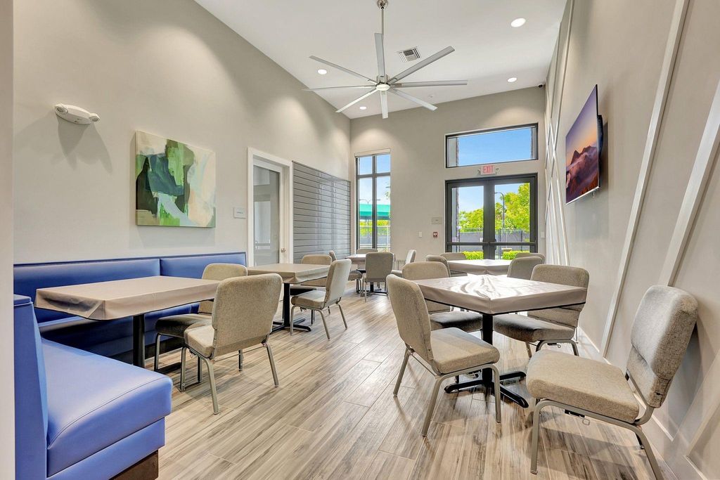 Image 66 of property listing at 7434 N Blue Spring Dr, Parkland, FL 33067