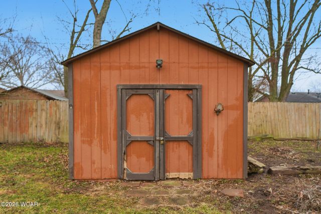 3 Poulston PL Place, Lima, OH 45805