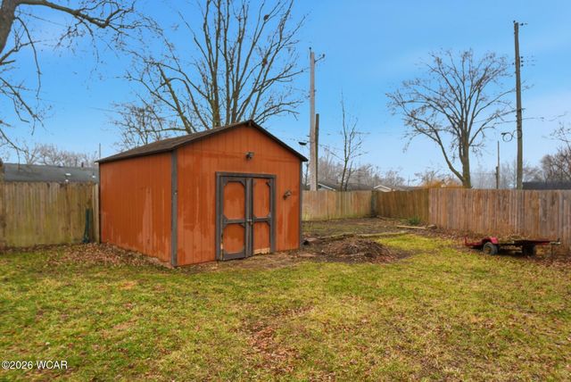 3 Poulston PL Place, Lima, OH 45805