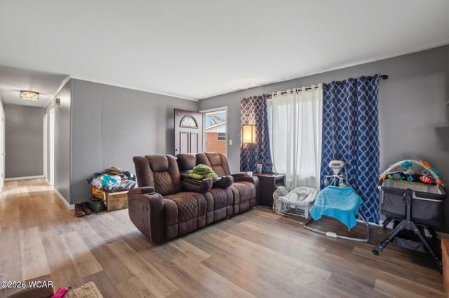 3 Poulston PL Place, Lima, OH 45805