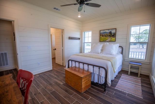 1255 County Road 260, Hallettsville, TX 77964