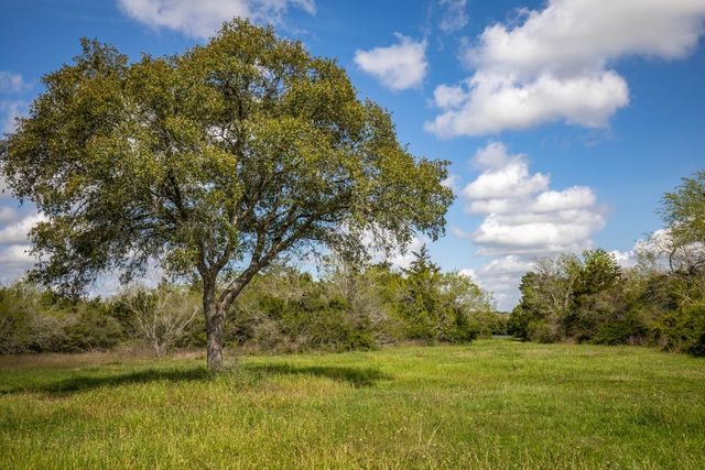 1255 County Road 260, Hallettsville, TX 77964