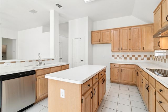 8402 Falconet Circle, Mckinney, TX 75072