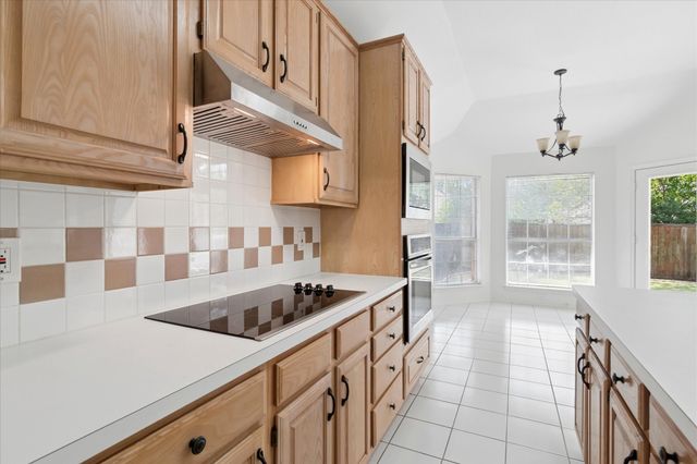 8402 Falconet Circle, Mckinney, TX 75072