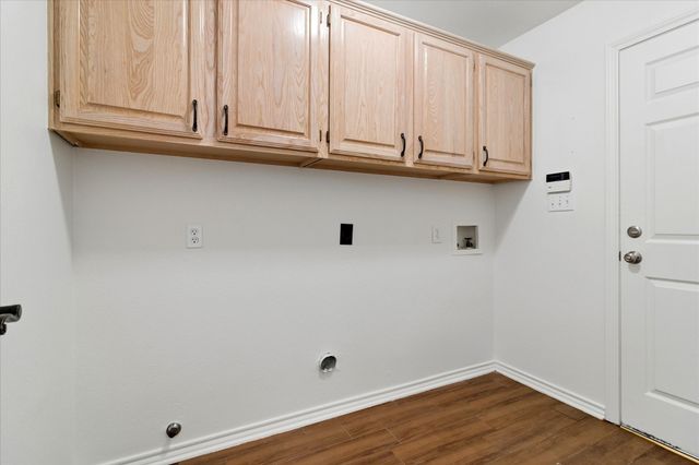 8402 Falconet Circle, Mckinney, TX 75072