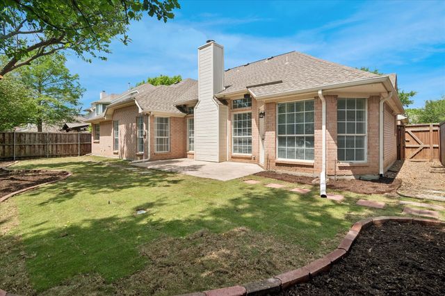 8402 Falconet Circle, Mckinney, TX 75072