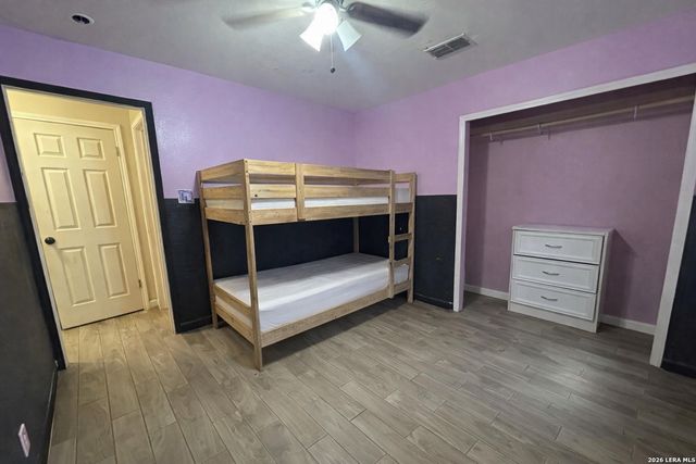 7250 Burns Xing, San Antonio, TX 78250