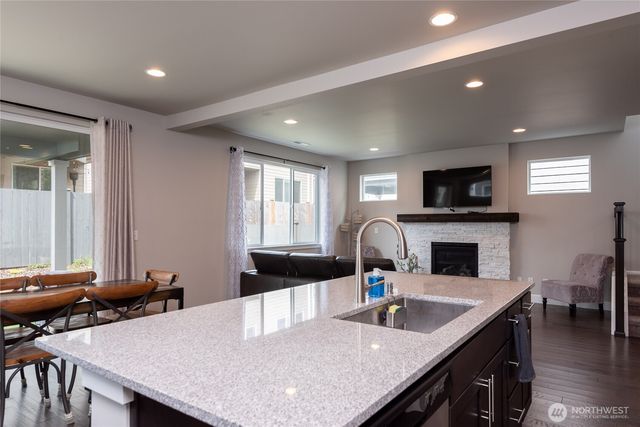 37309 29th Place S, Federal Way, WA 98003