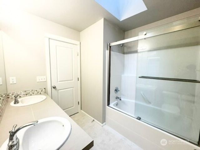 37309 29th Place S, Federal Way, WA 98003