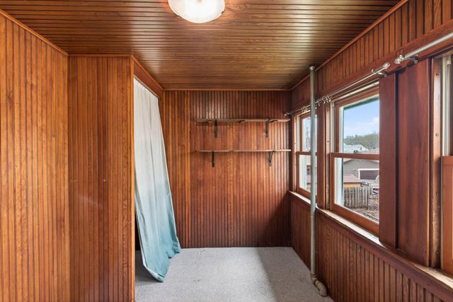 344 6th Avenue S, South Saint Paul, MN 55075