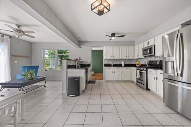 3702 Fiday Road, Joliet, IL 60431