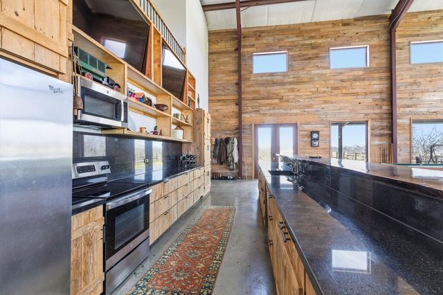 3750 County Road 185, Anderson, TX 77830