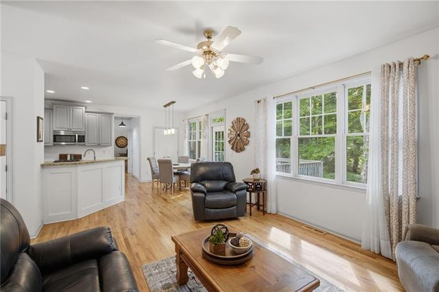 4092 Suwanee Mill Drive, Buford, GA 30518