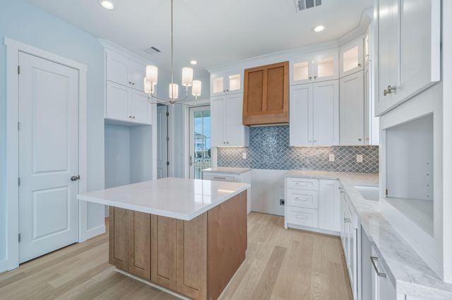 4011 Estuary Court, Galveston, TX 77554