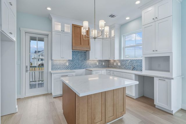 4011 Estuary Court, Galveston, TX 77554